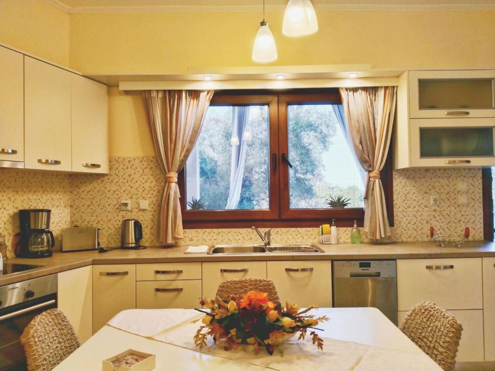 Meraki Apartment Zenempisatika Екстериор снимка